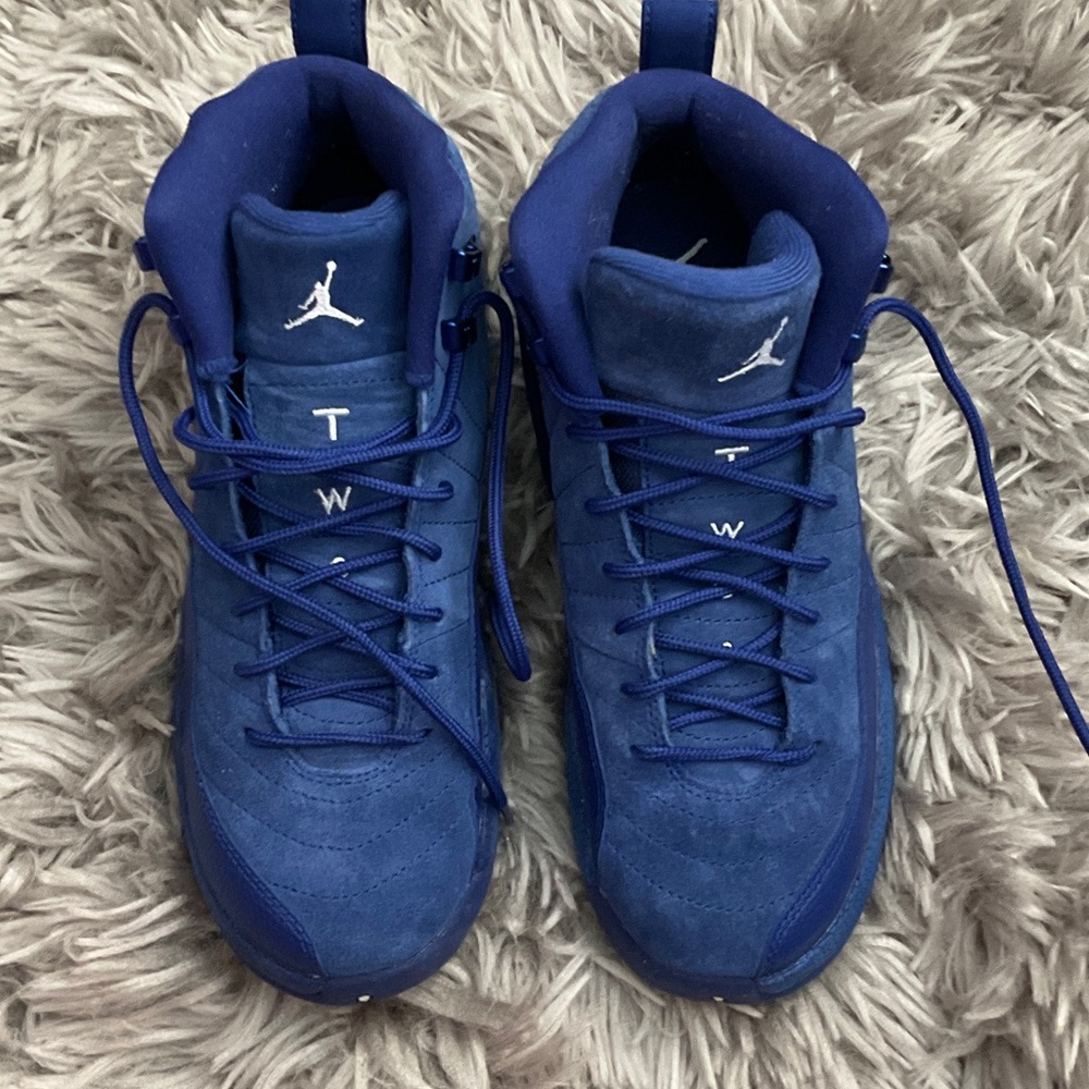 Nike Air Jordan 12 Retro sneakers in the 'Deep Royal' size 7Y W box